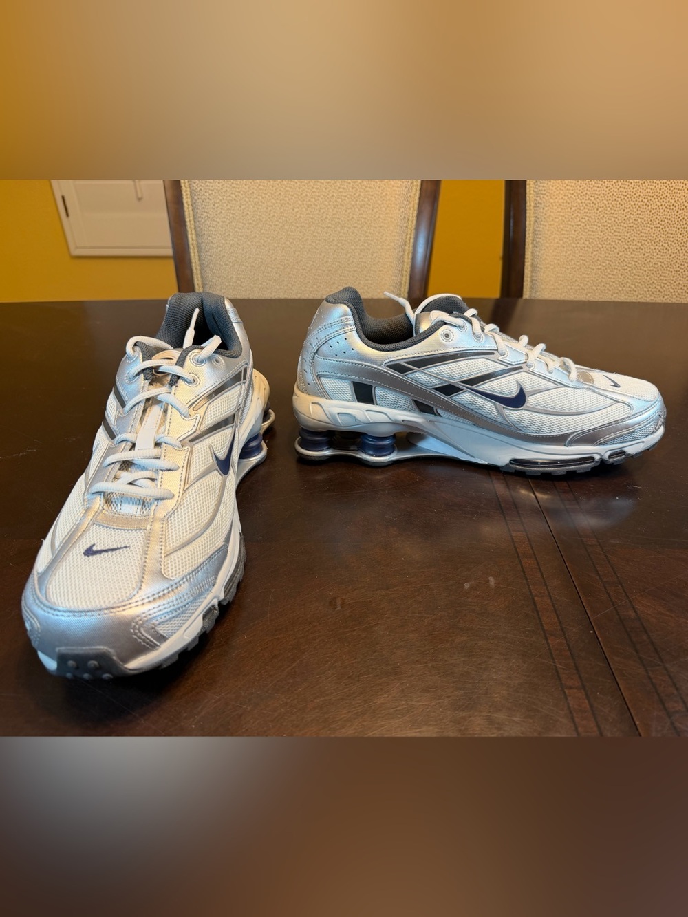 New Nike Shox Silver White Sneaker Shoes Size US 12 - Picture 7 of 13